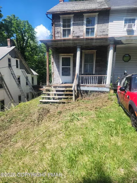 87 E 3rd St, Jim Thorpe, PA 18229