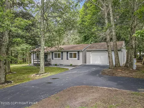 13 Poplar Dr, Albrightsville, PA 18210