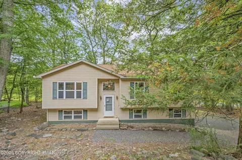 314 Overlook Dr, East Stroudsburg, PA 18301