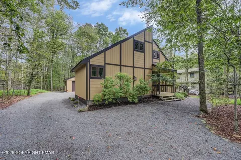1212 Clear Pond Rd, Pocono Pines, PA 18350