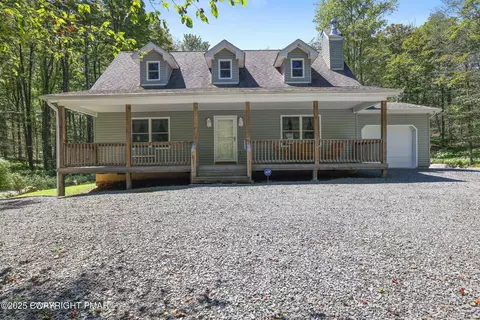 155 Lakewood Dr, Canadensis, PA 18325