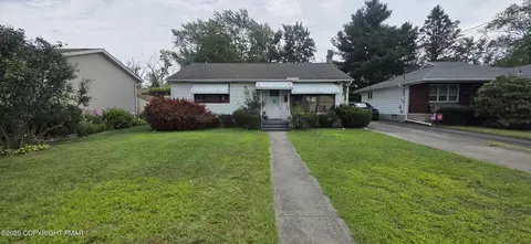 3255 Greenwood Ave, Scranton, PA 18505