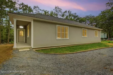 113 Acorn Ln, Kunkletown, PA 18058