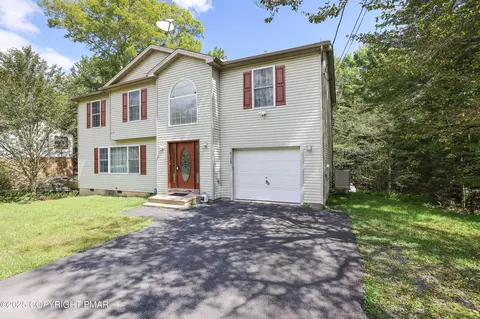 4129 Indian Ave, Pocono Summit, PA 18346