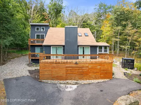 Exterior - 335 Saunders Dr, Bushkill, PA 18324 photo 16 of 24