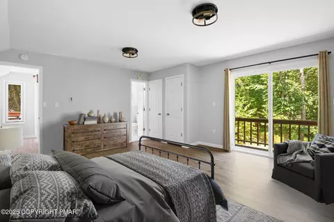 Bedroom - 335 Saunders Dr, Bushkill, PA 18324 photo 6 of 6