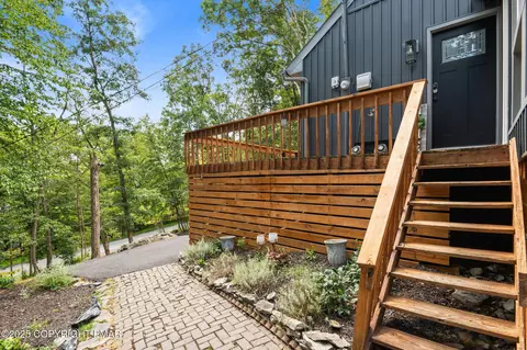 Exterior - 335 Saunders Dr, Bushkill, PA 18324 photo 11 of 24