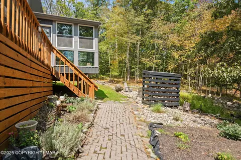 Exterior - 335 Saunders Dr, Bushkill, PA 18324 photo 4 of 24
