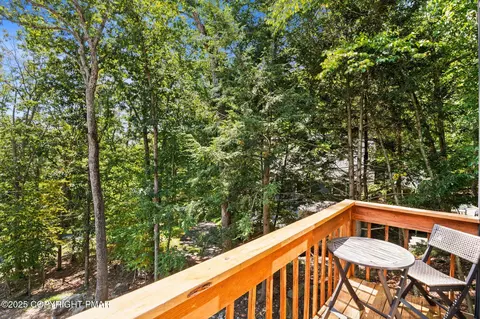 Exterior - 335 Saunders Dr, Bushkill, PA 18324 photo 8 of 24