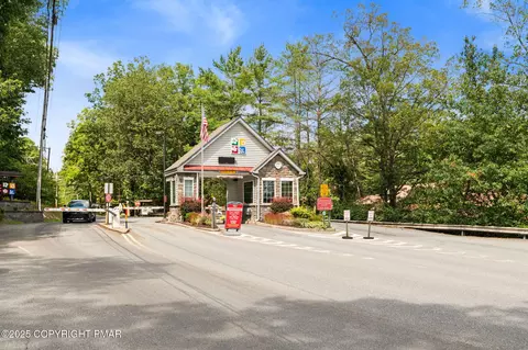 Exterior - 335 Saunders Dr, Bushkill, PA 18324 photo 24 of 24