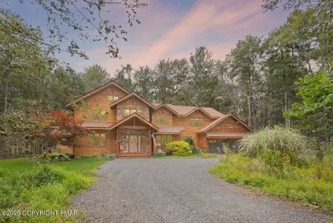 144 Flintlock Trl, Pocono Pines, PA 18350