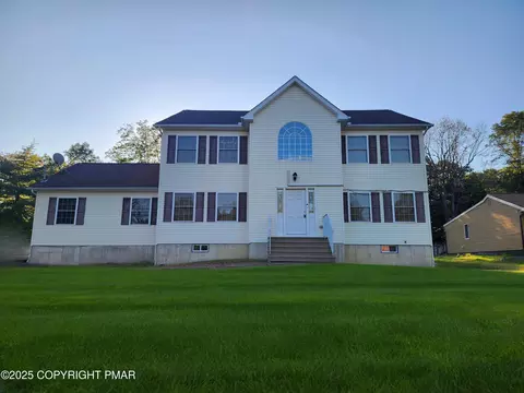 283 Pocono Blvd, Bushkill, PA 18324
