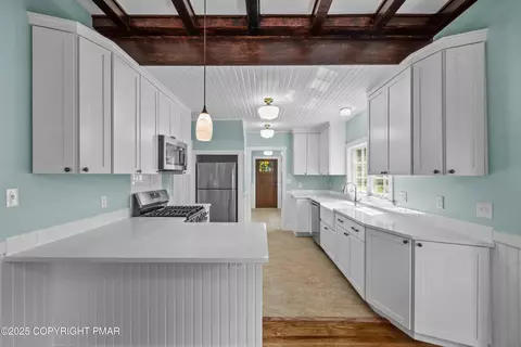 Kitchen - 136 Falls Dr, Buck Hill Falls, PA 18323 photo 1 of 5