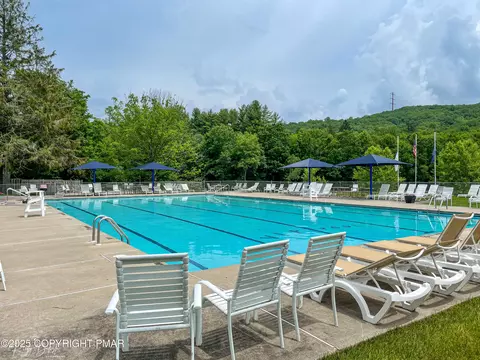 Exterior - 6228 Decker Rd, Bushkill, PA 18324 photo 22 of 25