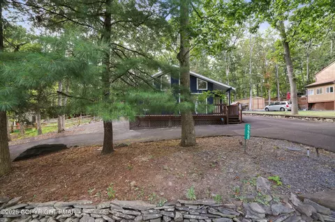Exterior - 6228 Decker Rd, Bushkill, PA 18324 photo 5 of 25