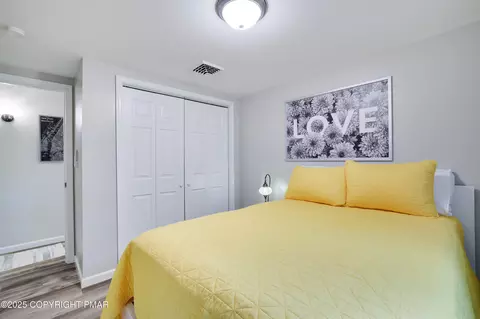Bedroom - 6228 Decker Rd, Bushkill, PA 18324 photo 6 of 9