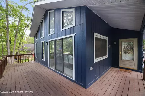 Exterior - 6228 Decker Rd, Bushkill, PA 18324 photo 4 of 25