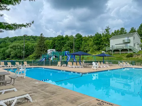 Exterior - 6228 Decker Rd, Bushkill, PA 18324 photo 25 of 25