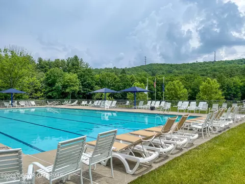 Exterior - 6228 Decker Rd, Bushkill, PA 18324 photo 23 of 25