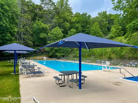 Exterior - 6228 Decker Rd, Bushkill, PA 18324 photo 20 of 25