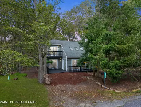 3426 Primrose Ter, Tobyhanna, PA 18466