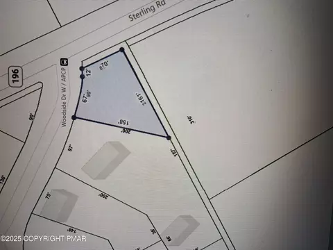 212 Woodside Dr, Tobyhanna, PA 18466