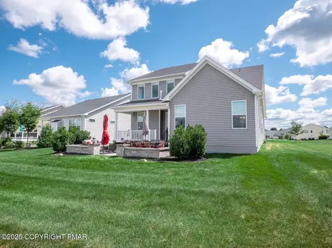 6827 Sycamore Dr, Bath, PA 18014 photo 55