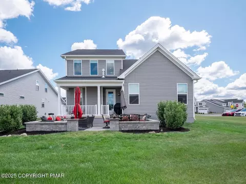 6827 Sycamore Dr, Bath, PA 18014 photo 54