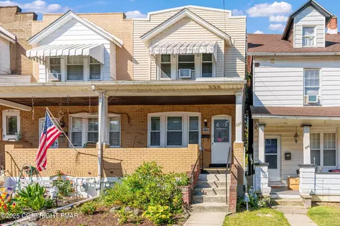606 S Bergen St, Fountain Hill, PA 18015