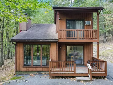 2108 Scarborough Way, Bushkill, PA 18324