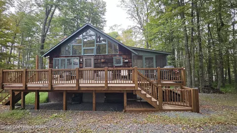 111 Hillside Ter, Pocono Lake, PA 18347