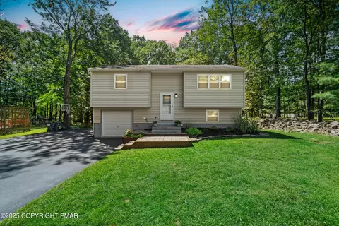 119 Alpine Lake Rd, Henryville, PA 18332