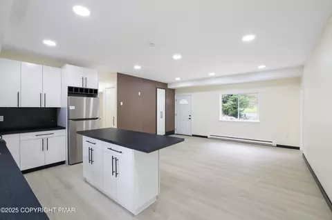 850 Seneca Rd, East Stroudsburg, PA 18302