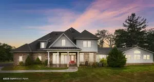 17 Cricket Hill Rd, Hawley, PA 18428