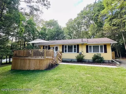 1468 Sherwood Forest Rd, Saylorsburg, PA 18353