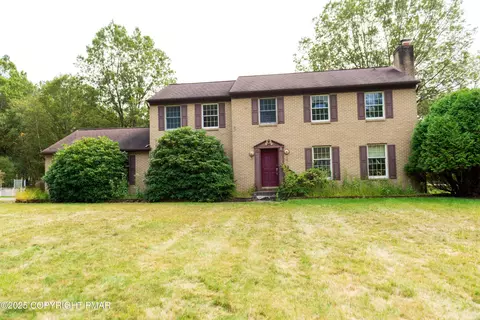 1281 Brian Ln, Effort, PA 18330