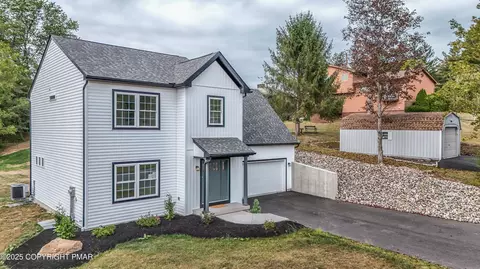 57 Ardmore Ave, Tamaqua, PA 18252