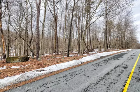 lot28 Eagle Path, Bushkill, PA 18324 photo 3