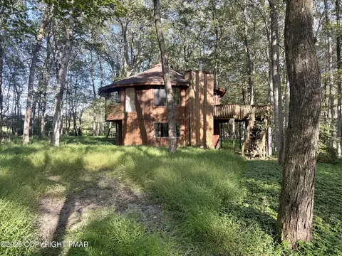 101 Dogwood Dr, Jim Thorpe, PA 18229