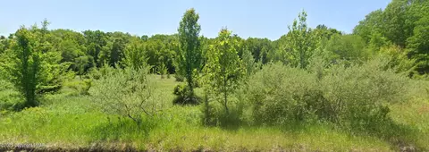 45022 Lr, Stroudsburg, PA 18360