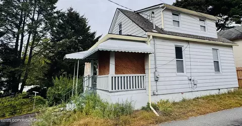 104 Serling St, Dupont, PA 18641
