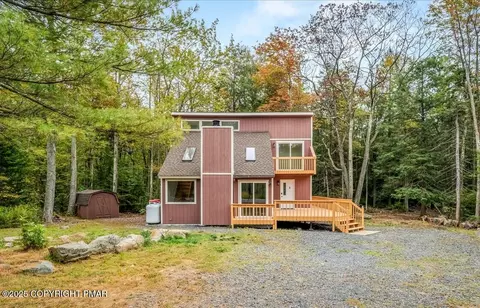 234 Viceroy Cir, Tobyhanna, PA 18466