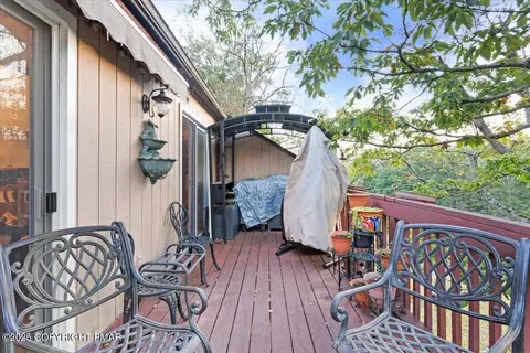 150 Dover Dr, Bushkill, PA 18324 photo 17