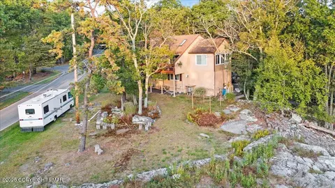 150 Dover Dr, Bushkill, PA 18324 photo 29