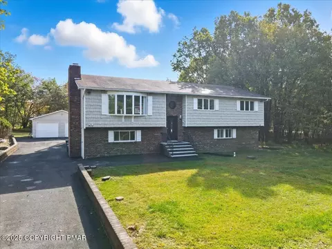 12 Seneca Trl, Albrightsville, PA 18210