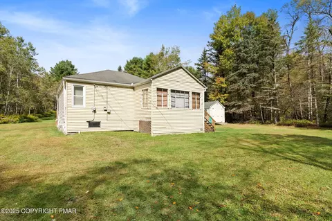 46 Melvin Rd, Thornhurst, PA 18424