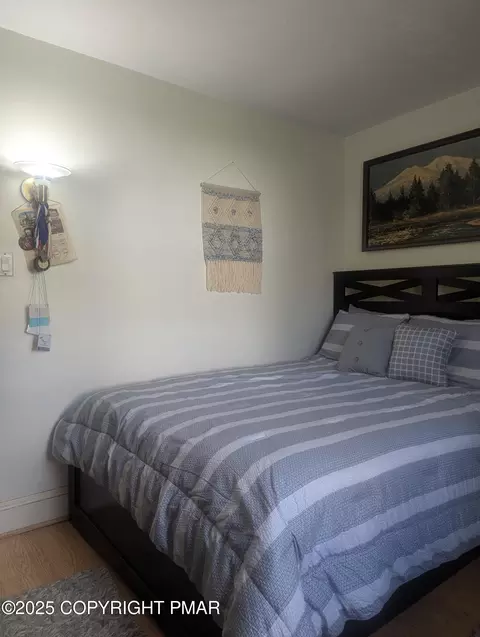 Bedroom - 593 Pardee St, Hazleton, PA 18201 photo 3 of 4