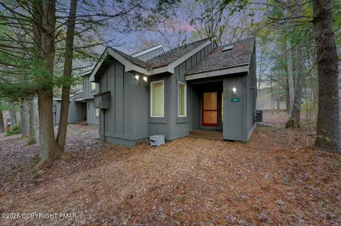 54 Downhill, Lake Harmony, PA 18624