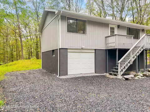 Exterior - 319 Whippoorwill Dr, Bushkill, PA 18324 photo 1 of 3