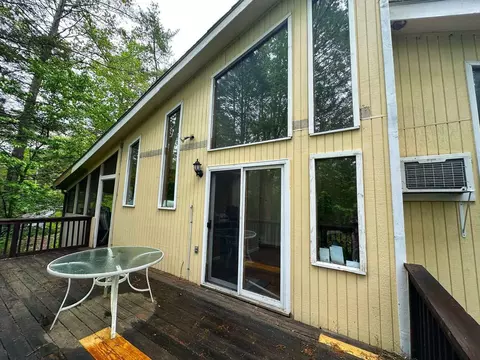 Other - 207 Manchester Dr, Bushkill, PA 18324 photo 2 of 10